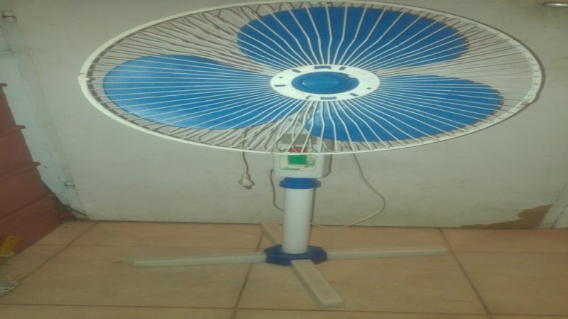 Használt álló ventilátor 3 sebességes 40cm lapát