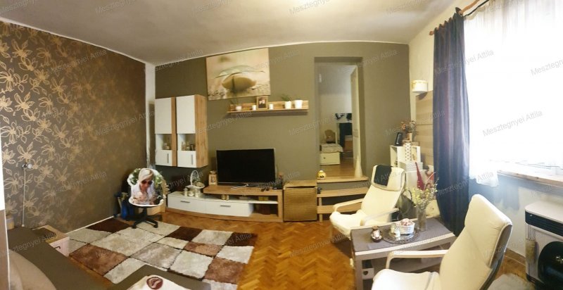 Sopron belvárosában eladó ELSŐ emeleti felújított, hangulatos lakás!