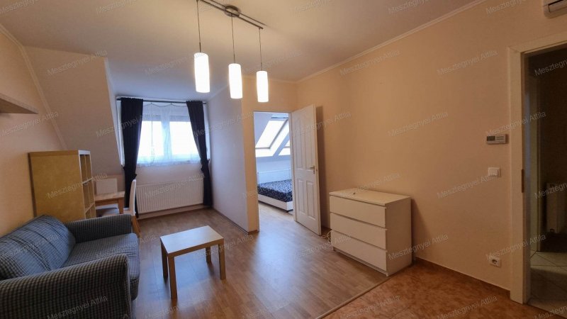 Sopron aranyhegyen ELADÓ 1+1 szobás PANORÁMÁS lakás, gyors költözéssel!
