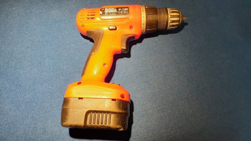 BLACK & DECKER EPC12