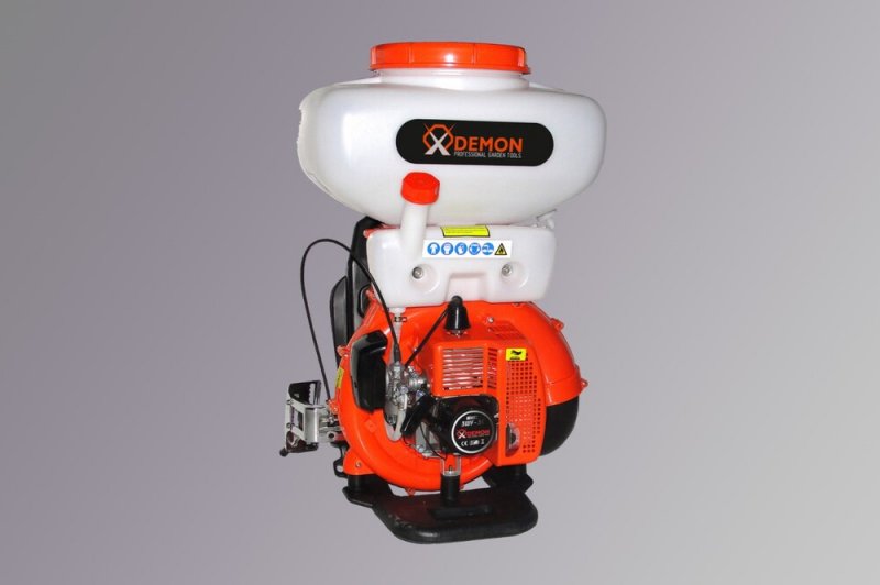 Demon M83221 Benzines Háti Permetezú 20Liter