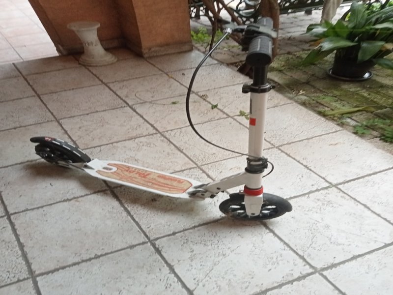 Roller eladó a XV. kerületben