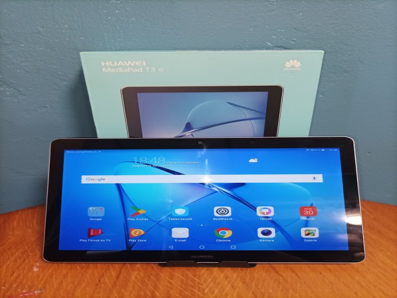 Új állapotú Huawei SIM tablet 10"