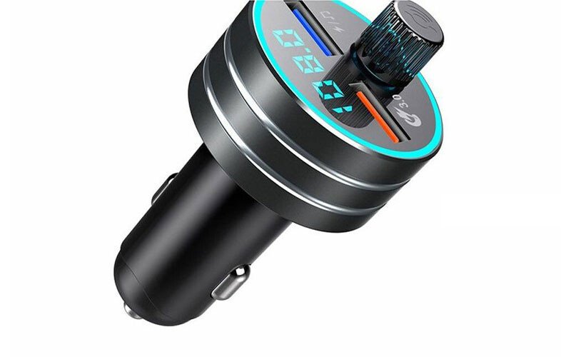 PROFI Prémium FM Transmitter 7 színben világít, MP3 Player, Dupla USB töltővel