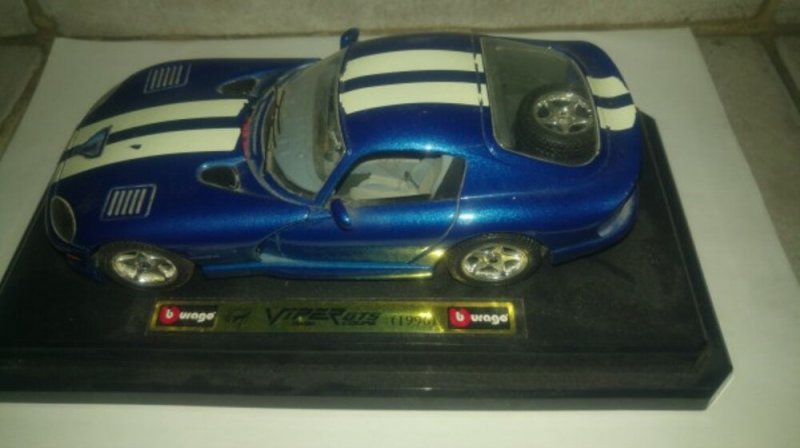 Burago Dodge Viper GTS Coupe 1996 makett autó