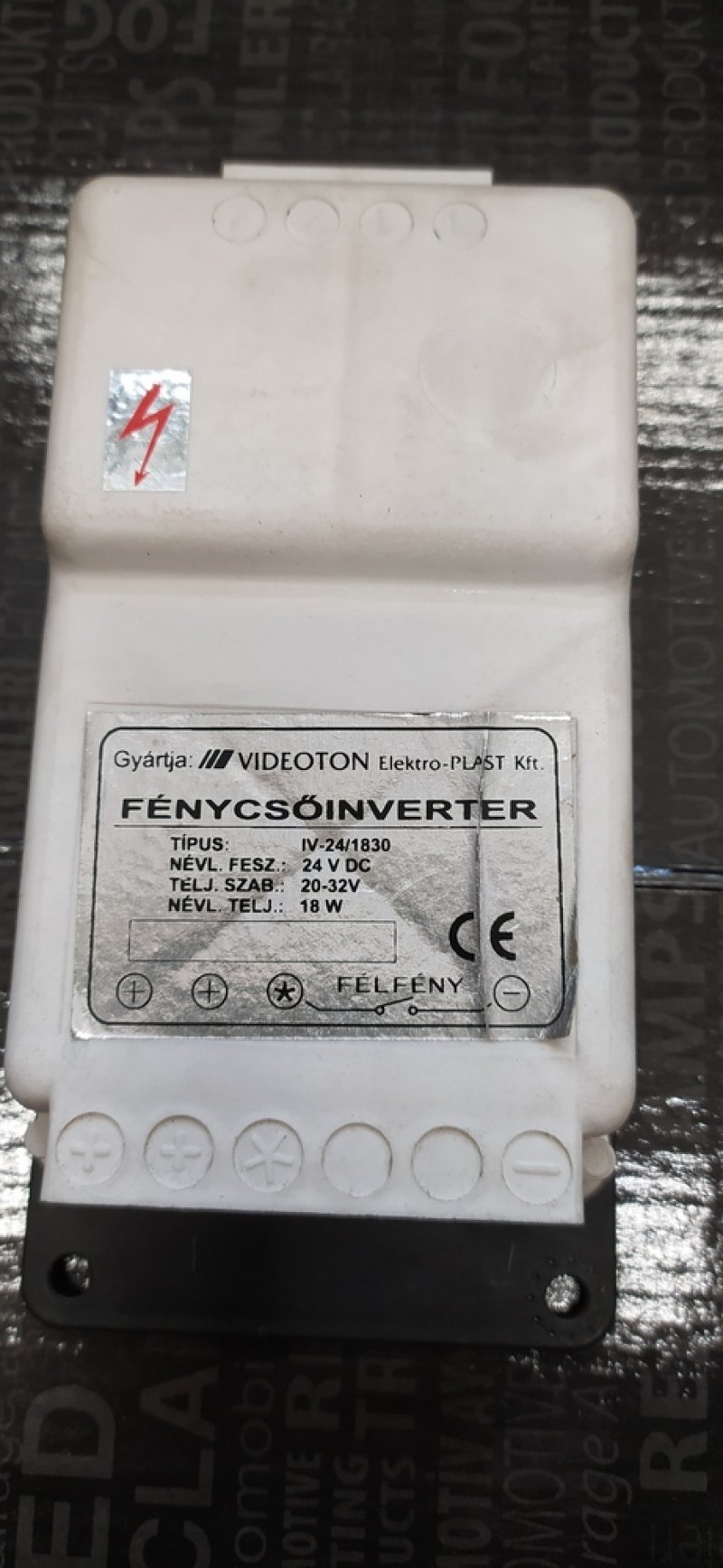 Fénycső inverter új 24V 18W Ikarus