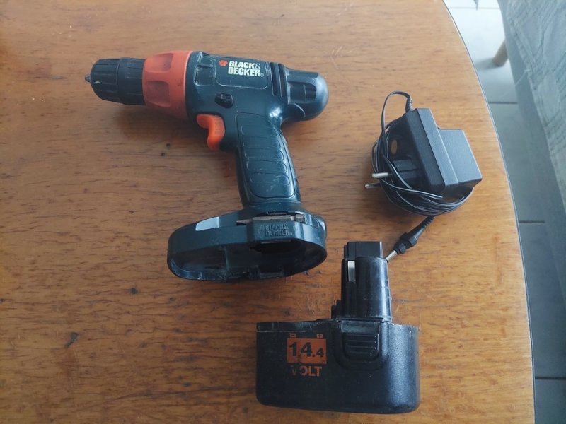 Black&Decker fúró csavarozó 14,4V