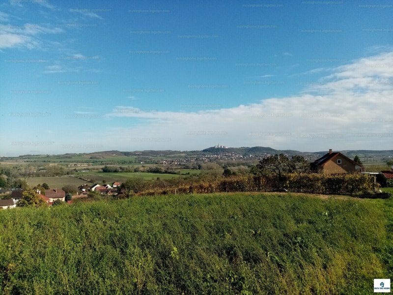 Écsen örökpanorámás, 1326 m2-es építési telek igényes környezetben eladó