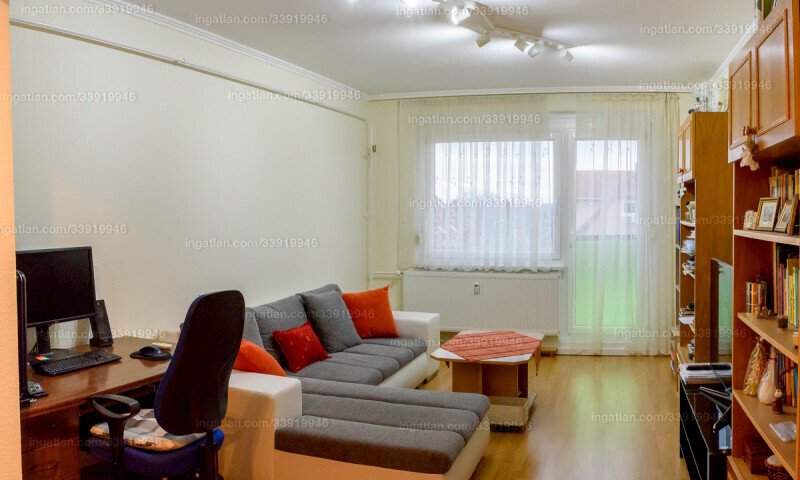 Komáromban (Laktanya köz) 53 m2-es, 2 szobás lakás tulajdonostól eladó