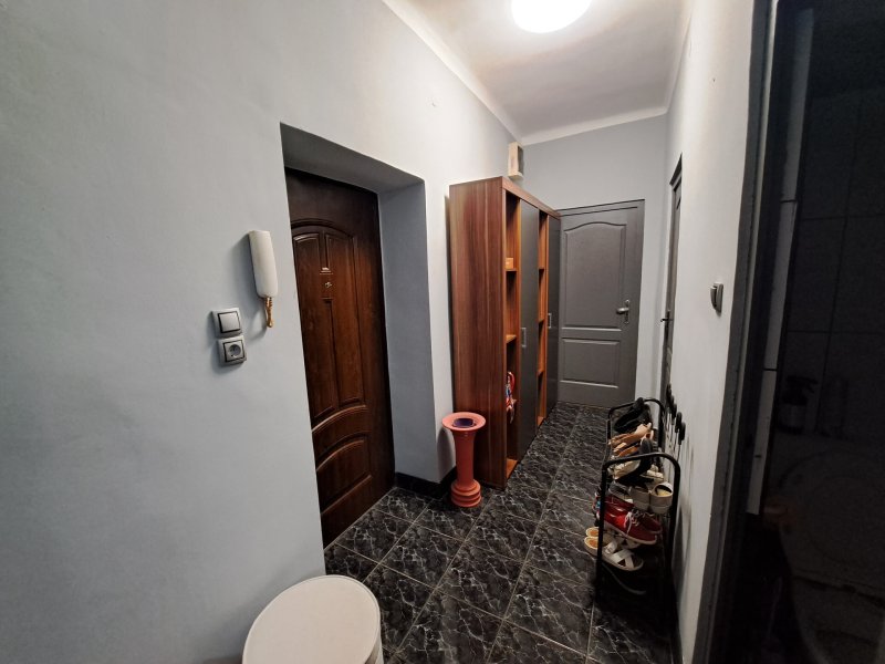 Petőfibányán eladó különleges lakás