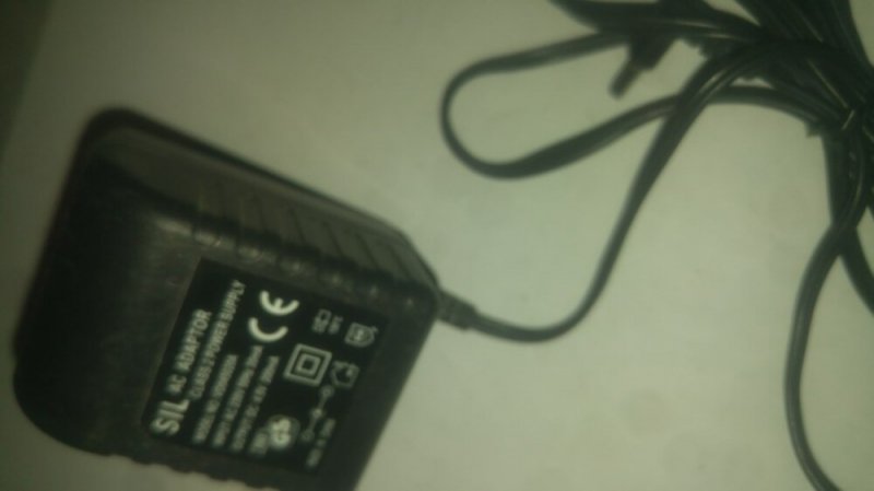 SIL DC adapter 4,5V / 200mA működő