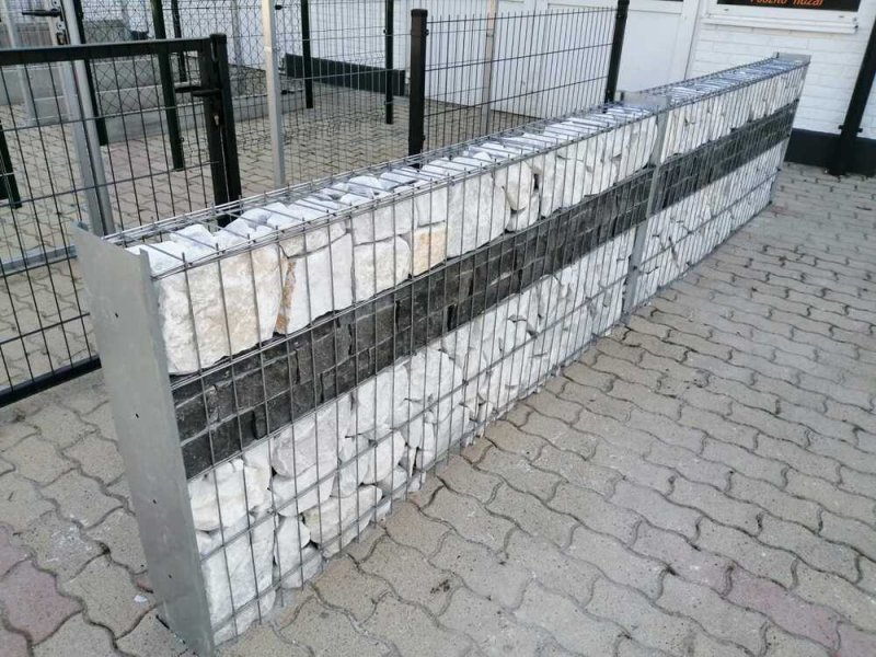 Gabion kőkerítés, támfal, kőkosár, vadháló, drótfonat, oszlop, kapu, kerítés