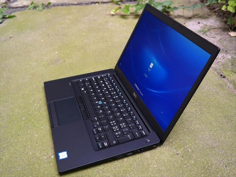 289. a 440ből: DELL latitude 5480 (6440HQ+256GbSSD+8GbRAM)