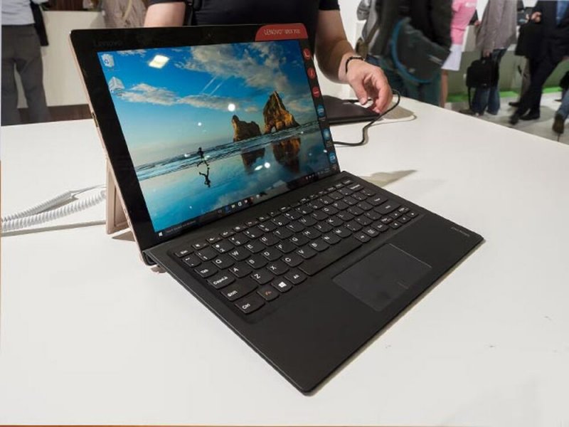Laptop is tablet is: Lenovo MIIX 700-12ISK