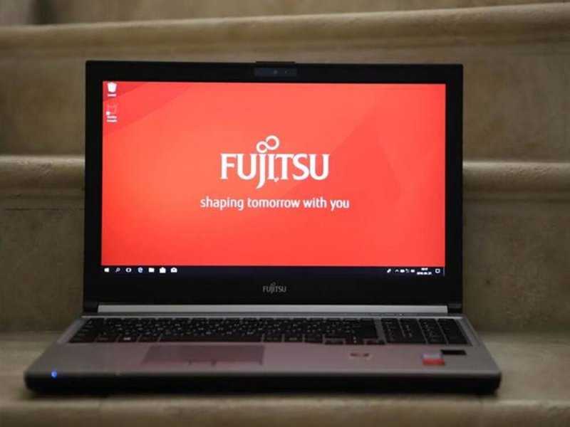 Kuponnal olcsóbb! Magyar billentyűzettel Fujitsu H730 -MentaLaptop.hu