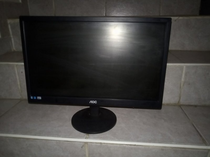 AOC e970Swn Monitor LED 18,5" monitor működő