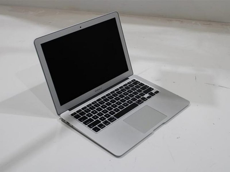 Válogatás 06.25: Apple MacBook Air 7.2 A1466