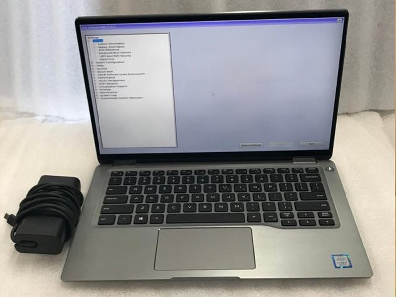 Vásárolj cégtől! Dell Latitude 7400 HUN Touch -Menta ajánlat