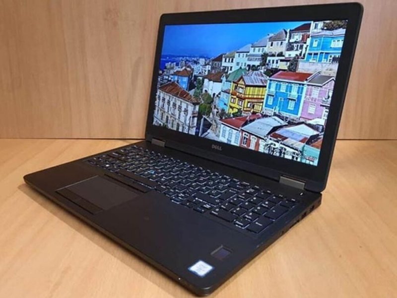 Notebook olcsón: Dell Latitude E5570 (magyar) -Menta