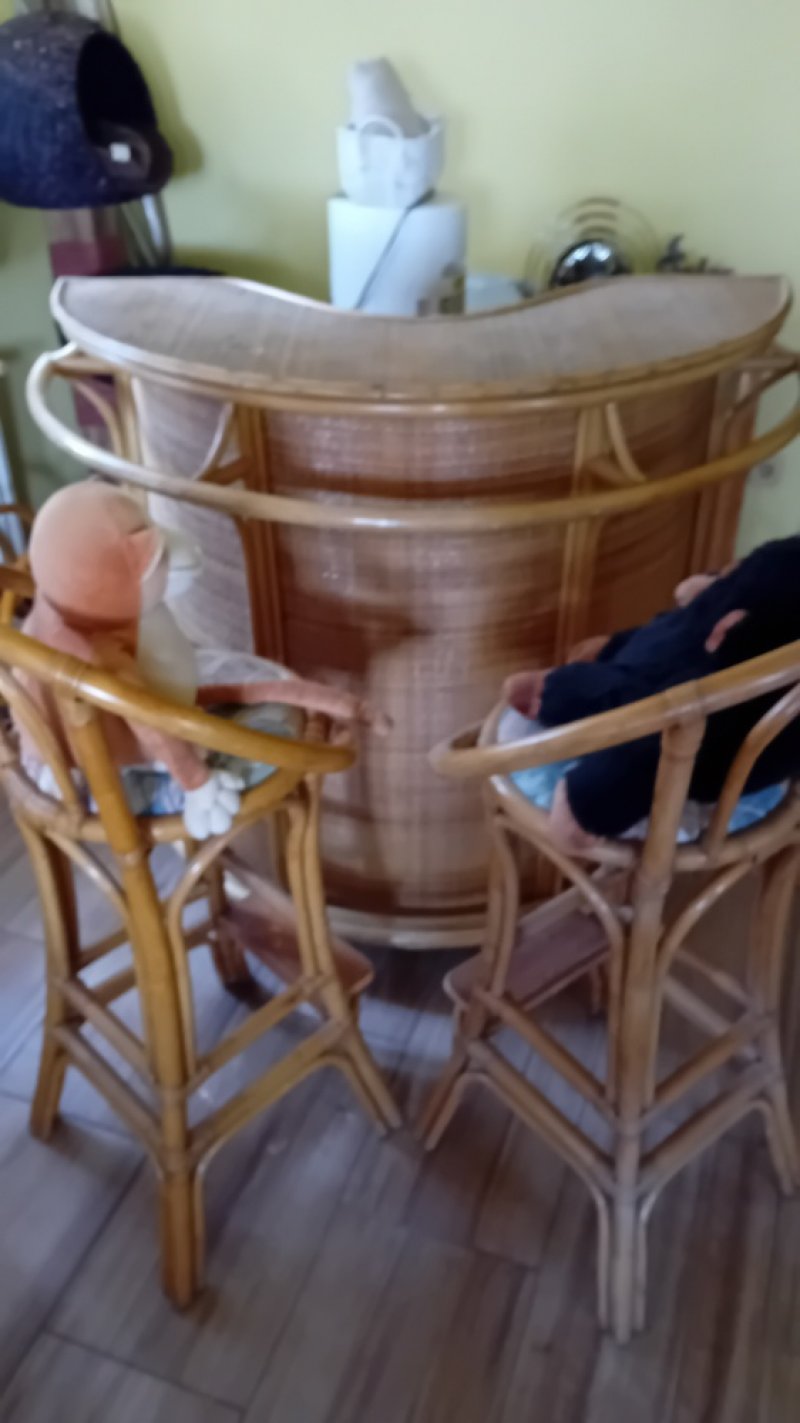 Ives rattan bárpult két bárszékkel
