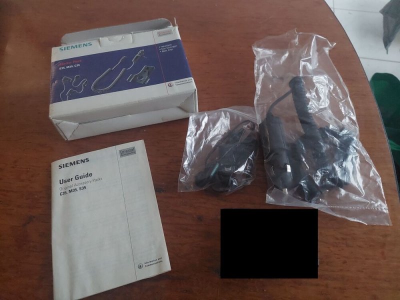 Retro Siemens autós,töltő,fülhallgató ,dobozzal,papirral(S35,M35,C35)