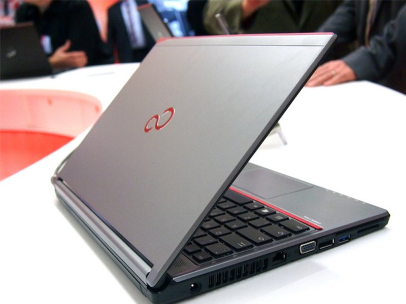 Kuponnal olcsóbb! Fujitsu Lifebook E736 a Dr-PC-től