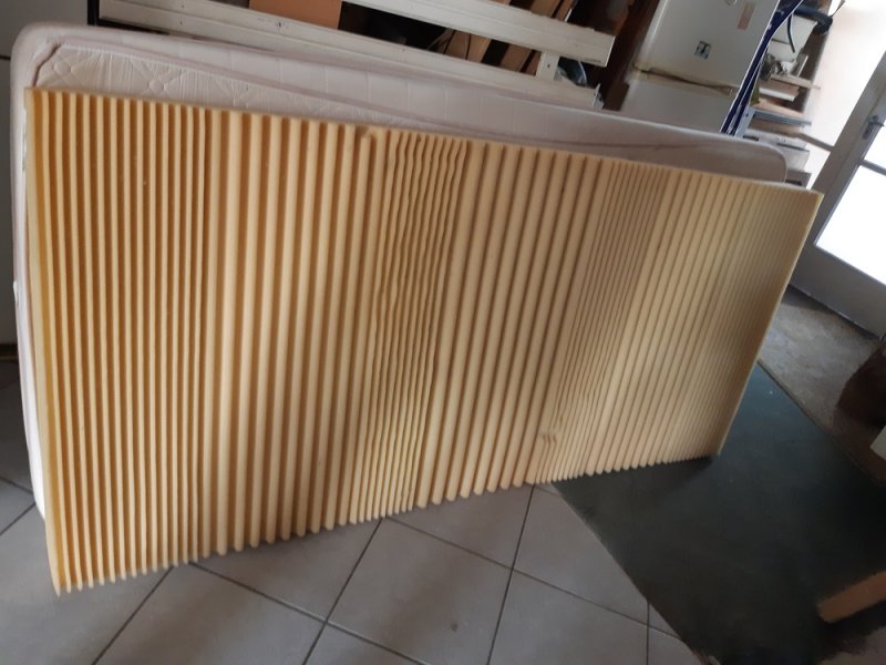 Szivacs zónás matrac 90x200cm huzat nélkül