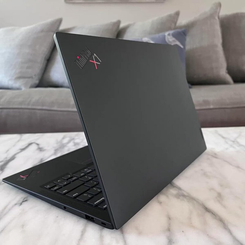 Itt az X! Lenovo X1 Carbon 5
