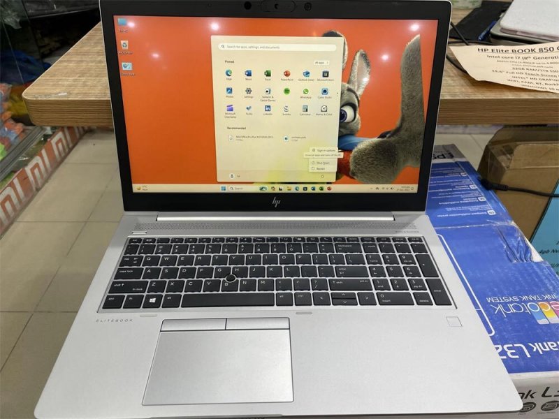 Üzembe helyezve: HP EliteBook 850 G6 -5.28