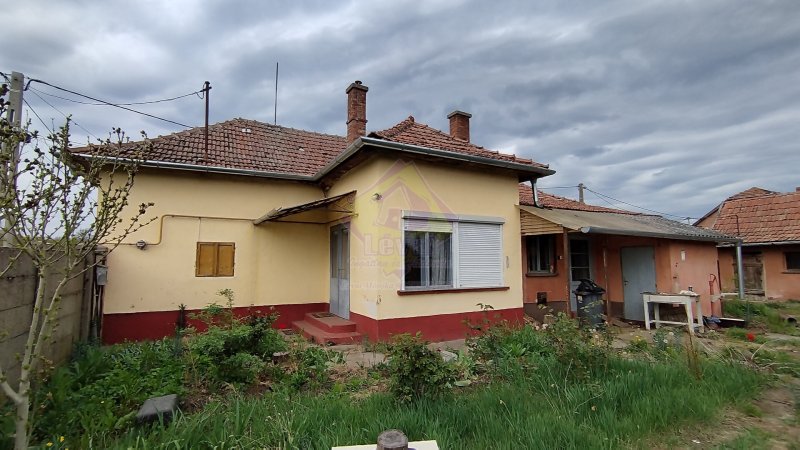 Szabadkígyóson felújítandó családi ház eladó