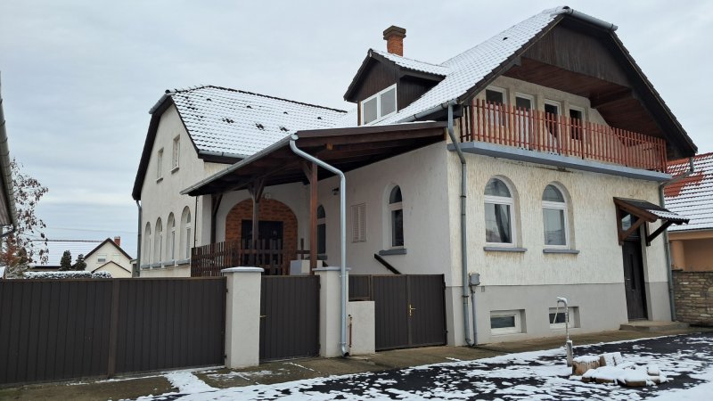 VENDÉGLÁTÓ EGYSÉG,APARTMAN HÁZ ELADÓ!!