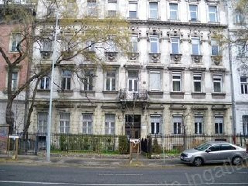 Eladó Utcai bejáratos üzlethelyiség, Budapest VII. Külső-Erzsébetváros - Ligetváros Rottenbiller utcán