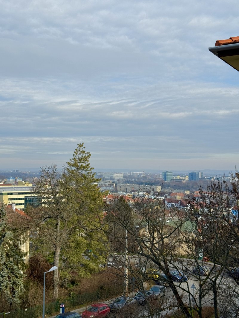 Szemlőhegyen 2 szobás panorámás otthon