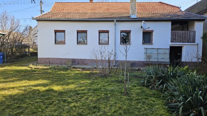 Eladó 2 szobás családi ház Nagyárpádon!