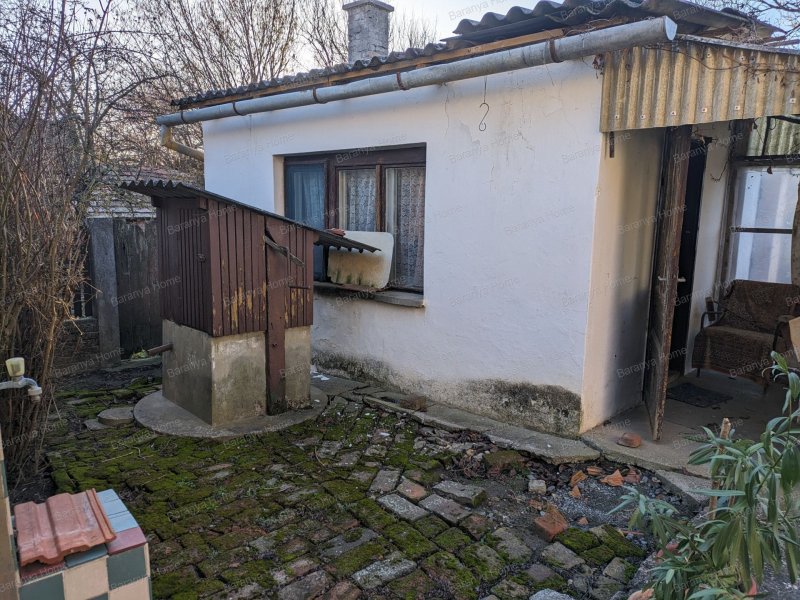 Eladó családi ház Villányban!