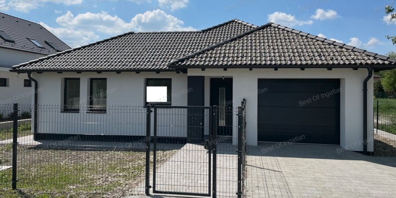 Győrzámolyon új építésű, nappali + 4 szobás családi ház, garázzsal KULCSRAKÉSZ állapotban ELADÓ!