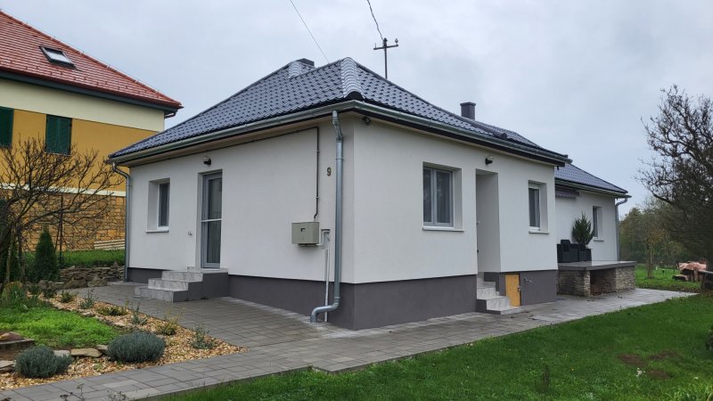 Felújított családi ház Hévízen.