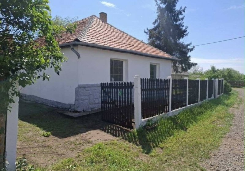 Nyíregyháza- Borbányàn, felújítandó családi ház eladó!