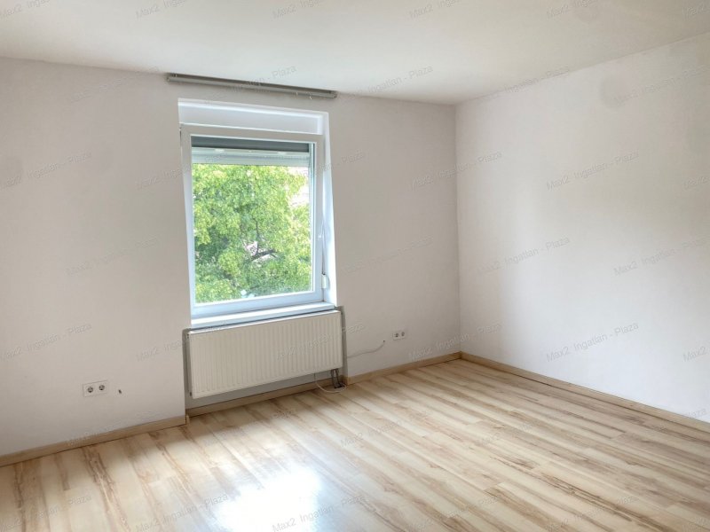 Egyetem közelében 43m2 lakás eladó