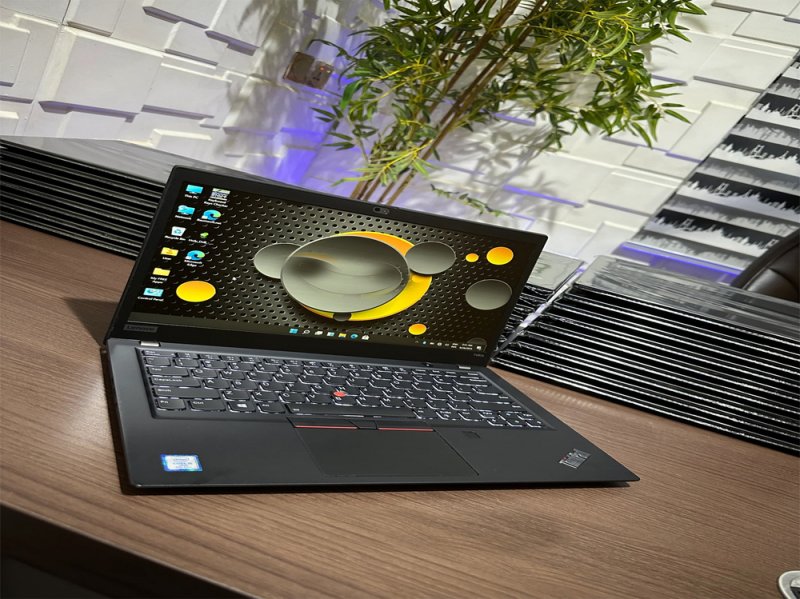 BOMBA ÁR: Lenovo ThinkPad T490