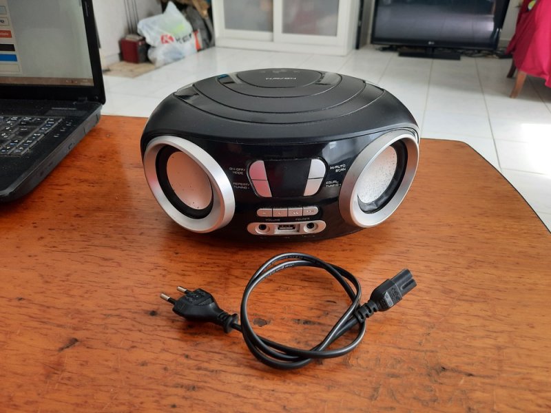 Navon NPB200 Boombox, FM Bluetooth, USB/SD/AUX zenelejátszó,rádió