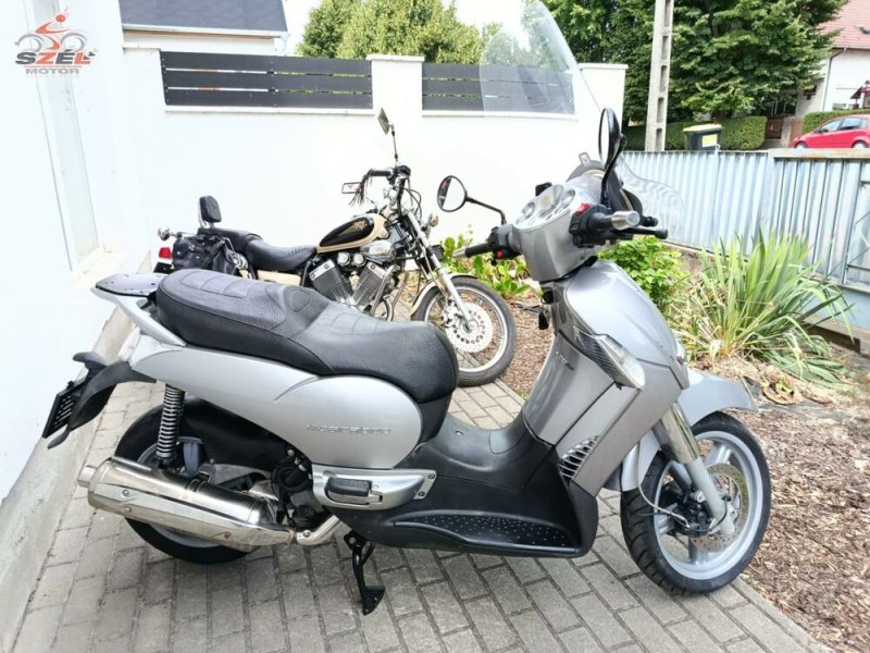 Aprilia Scarabeo 400 Light (2010)