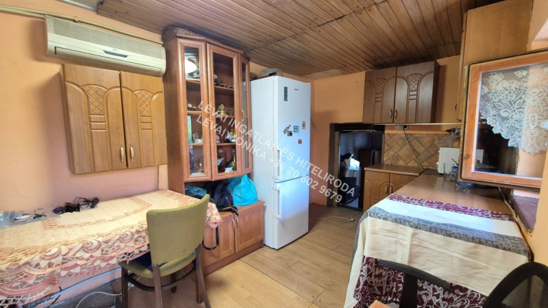 Békéscsabán, a Veszei Kertekben 35 m2-es gazdasági épület eladó