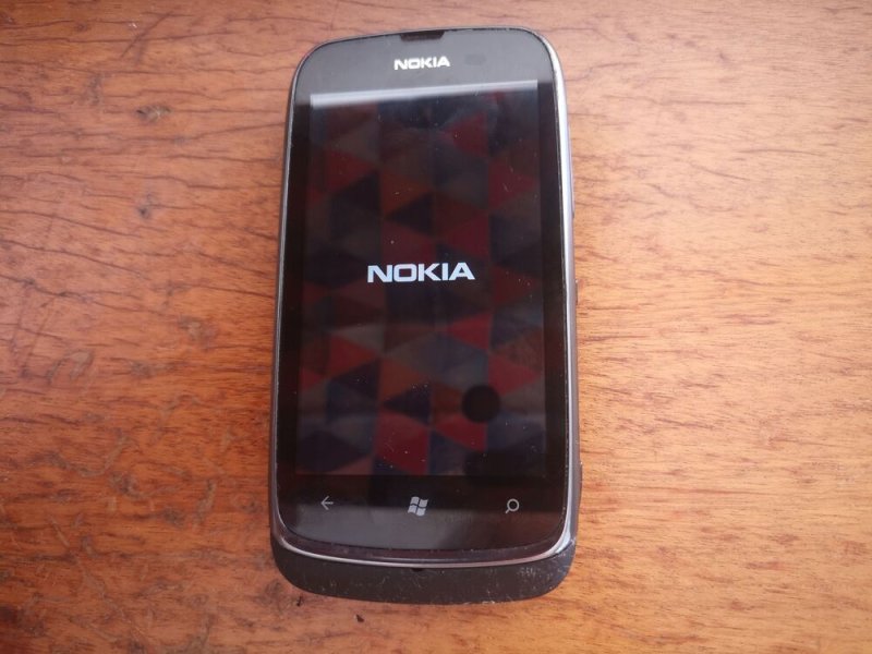 Nokia Lumia 610 telefon (telenor)