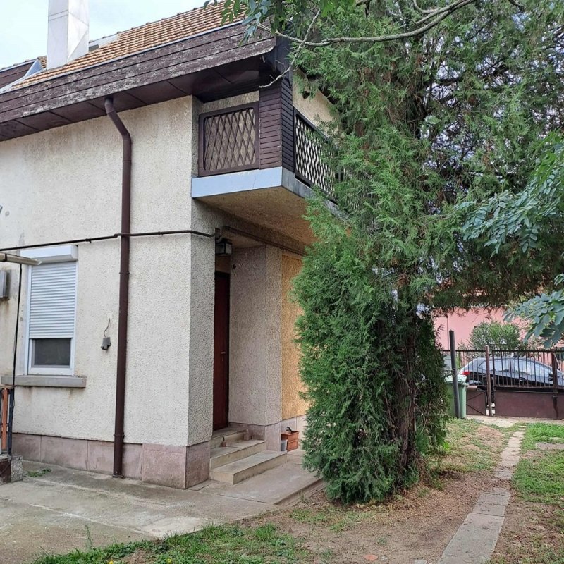 ÁRCSÖKKENÉS!!! Budapest 18. kerületében 2 szoba+nappalis házrész, saját 150 m2-es telekkel
