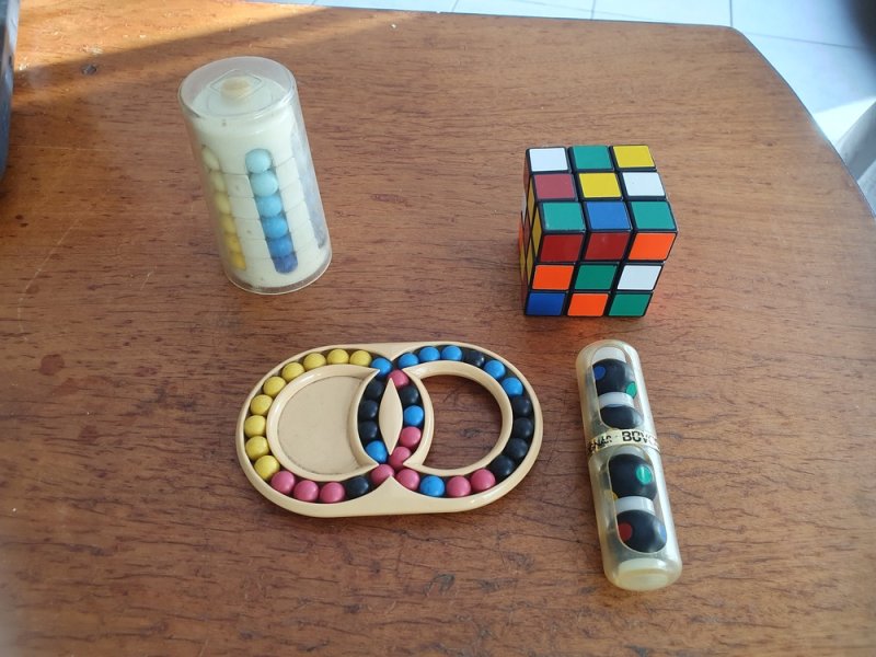 retro büvös Rubik játékok