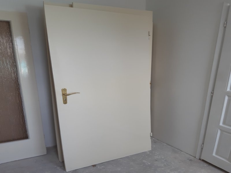Beltéri ajtólap 76,5x194,5cm teli falcos jobbos