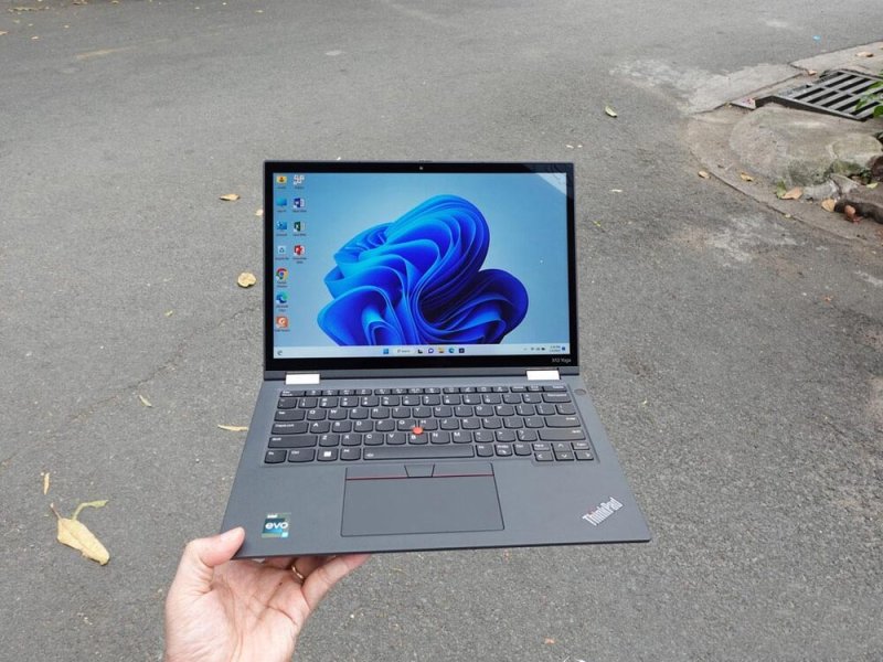 Ez rablás Btk.365. Lenovo ThinkPad X13 G1 Yoga a Dr-PC-től
