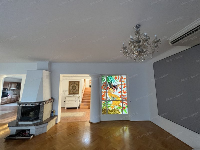 Exkluzív környezetben lévő  7 szobás luxus ház 