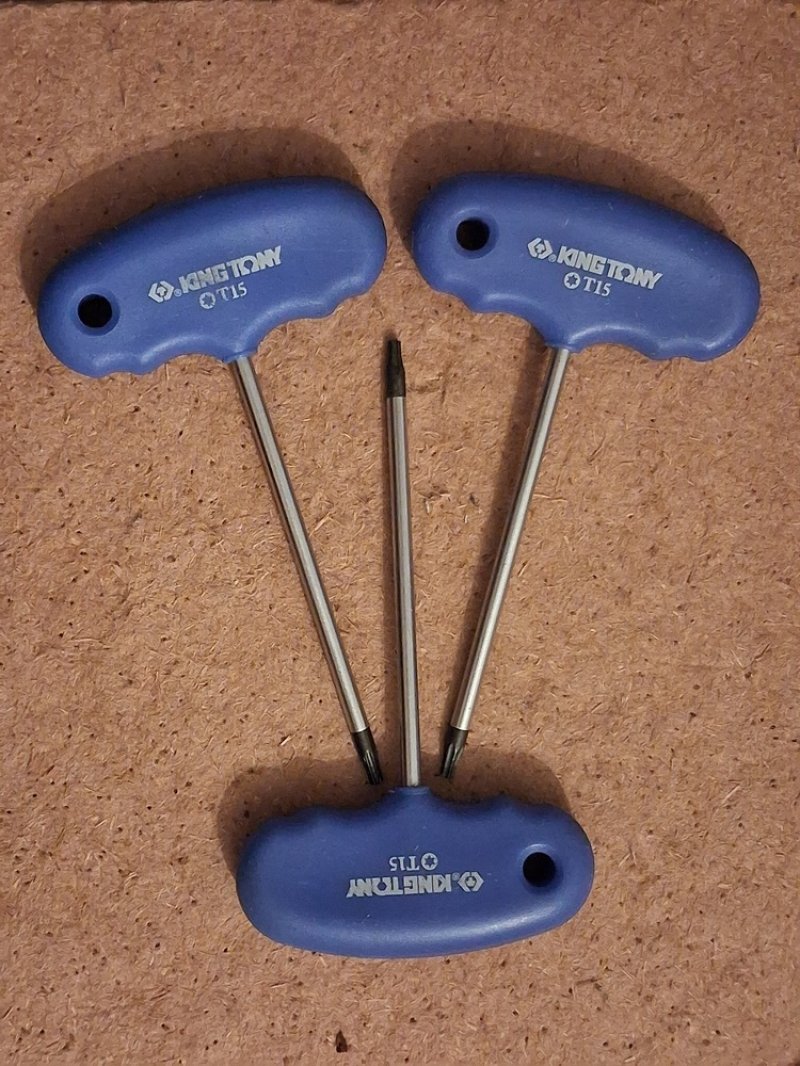 Eladó King Tony Torx15 csavarhúzó 3db egyben.